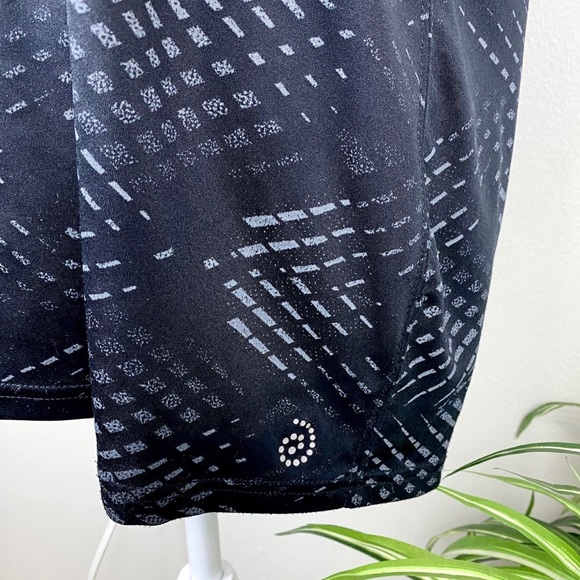 Be Inspired, Plus Size 2X Workout Activewear Top Black & Gray Scoop Neck EUC - Picture 4 of 7